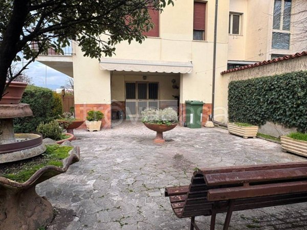 casa indipendente in vendita a Lucca in zona Sant'Anna