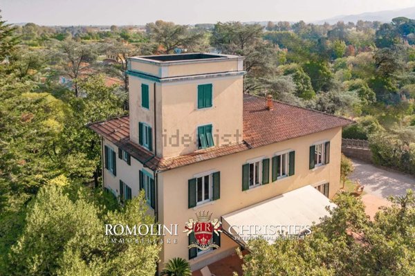 casa indipendente in vendita a Lucca in zona Monte San Quirico