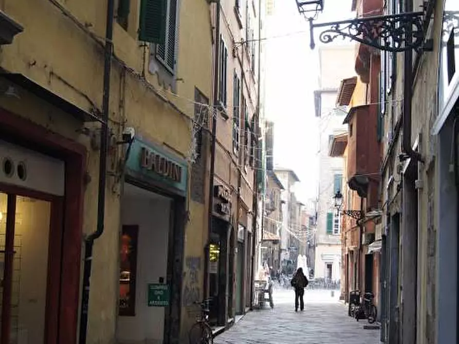 negozio in vendita a Lucca in zona Centro Città