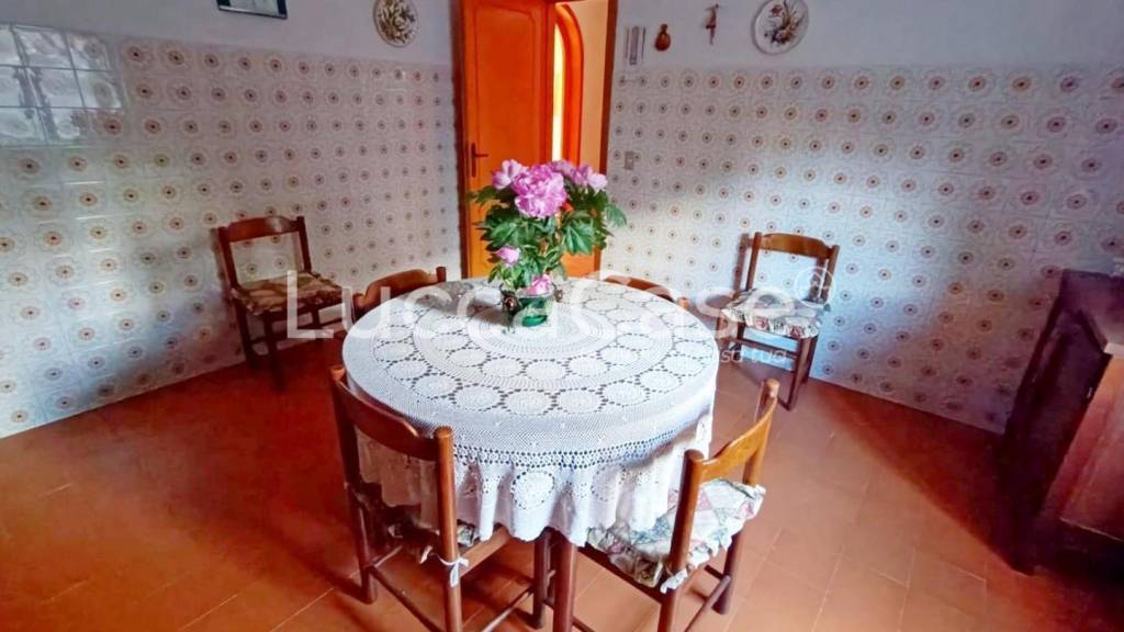 casa indipendente in vendita a Lucca in zona Ponte San Pietro