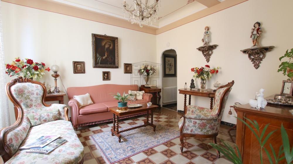 appartamento in vendita a Lucca in zona Centro Città