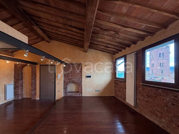 appartamento in vendita a Lucca in zona Torre