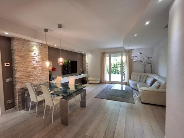 appartamento in vendita a Lucca in zona Centro Città