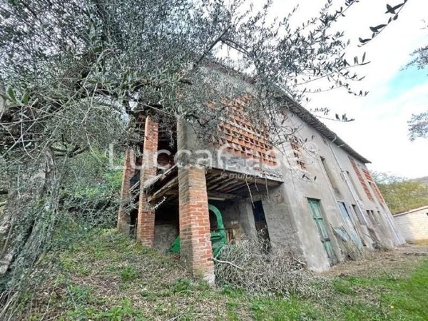 casa indipendente in vendita a Lucca in zona Pieve Santo Stefano