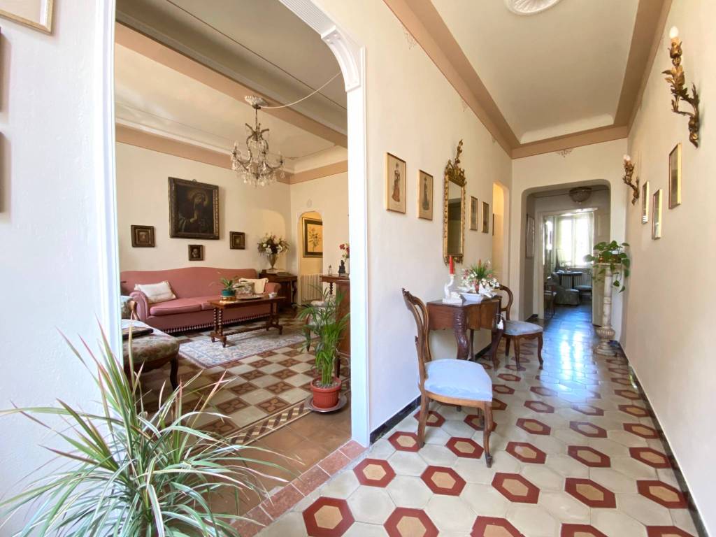 appartamento in vendita a Lucca in zona Centro Città