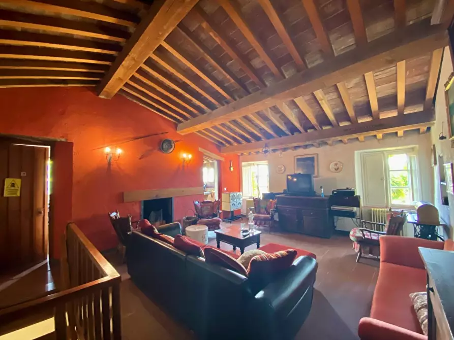 casa indipendente in vendita a Lucca in zona Centro Città