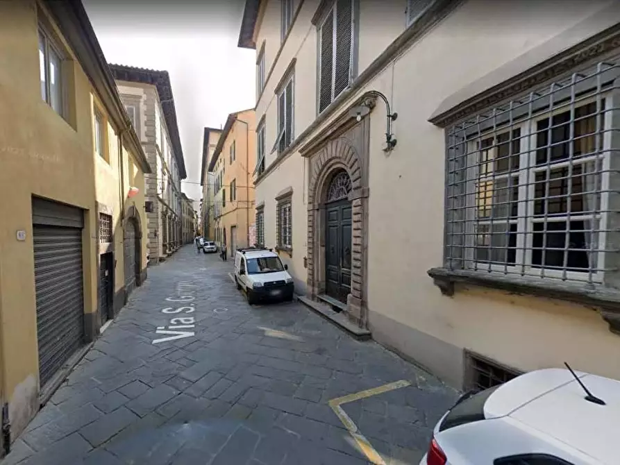 locale commerciale in vendita a Lucca in zona Centro Città