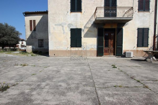 appartamento in vendita a Lucca in zona Centro Città