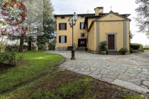 casa indipendente in vendita a Lucca in zona Centro Città