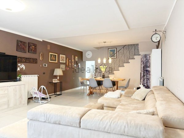 casa indipendente in vendita a Lucca in zona Santa Maria del Giudice