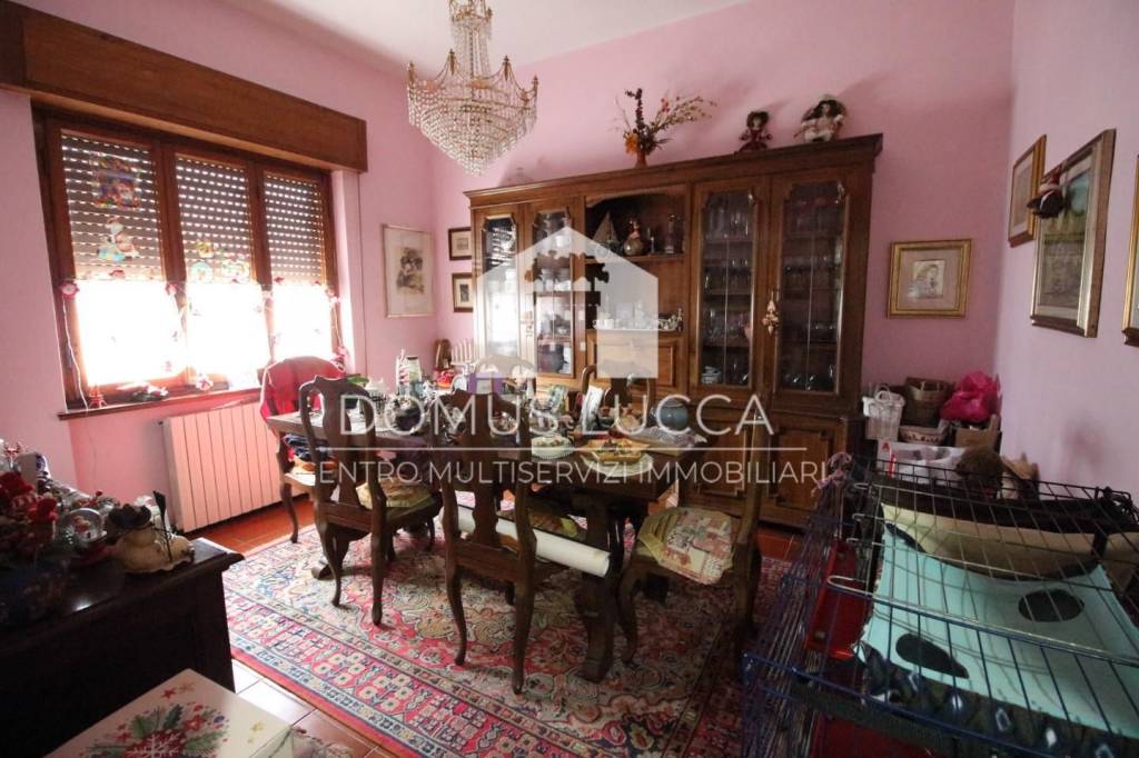 casa indipendente in vendita a Lucca in zona Ponte San Pietro