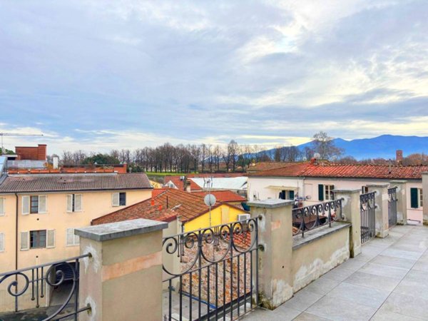 appartamento in vendita a Lucca in zona zona San Vito