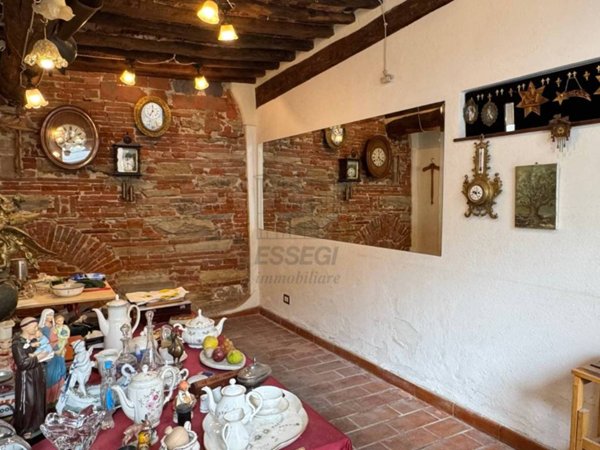 negozio in vendita a Lucca in zona Centro Città