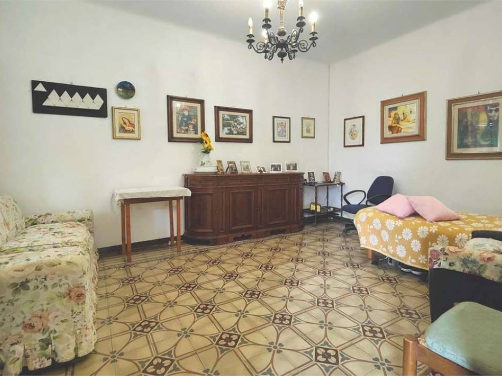 casa indipendente in vendita a Lucca in zona Maggiano