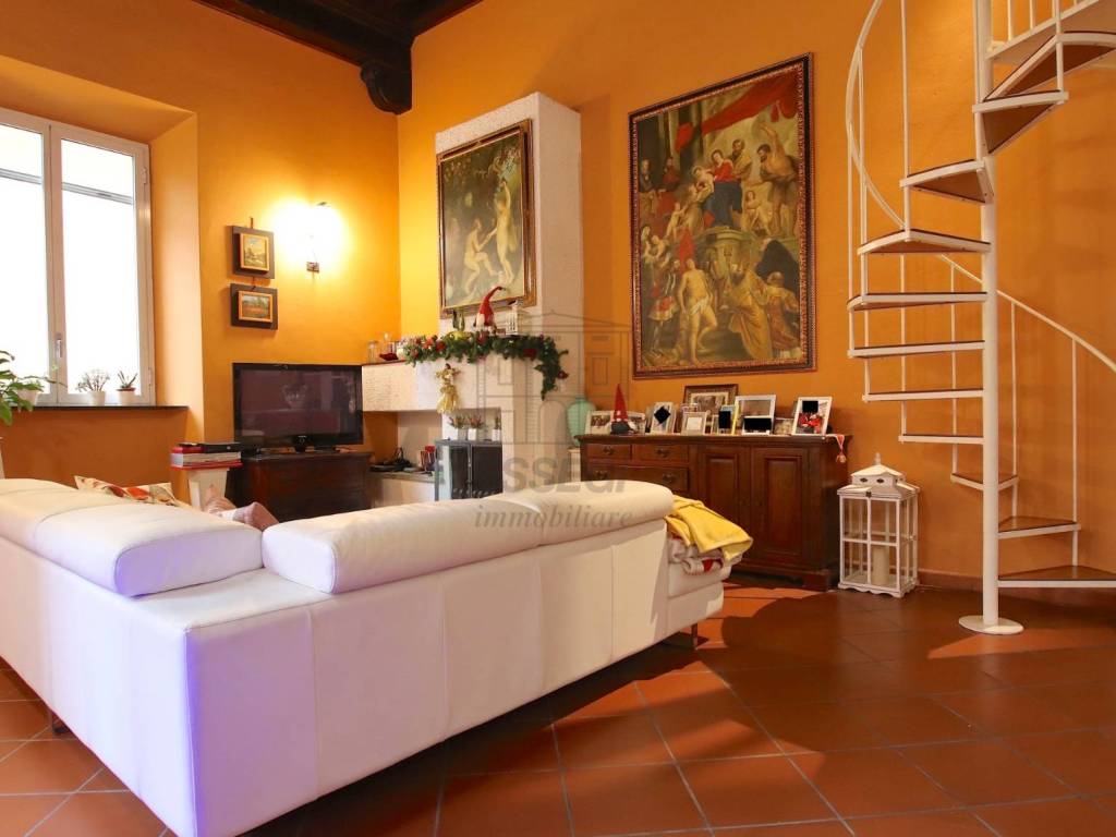 appartamento in vendita a Lucca in zona Centro Città