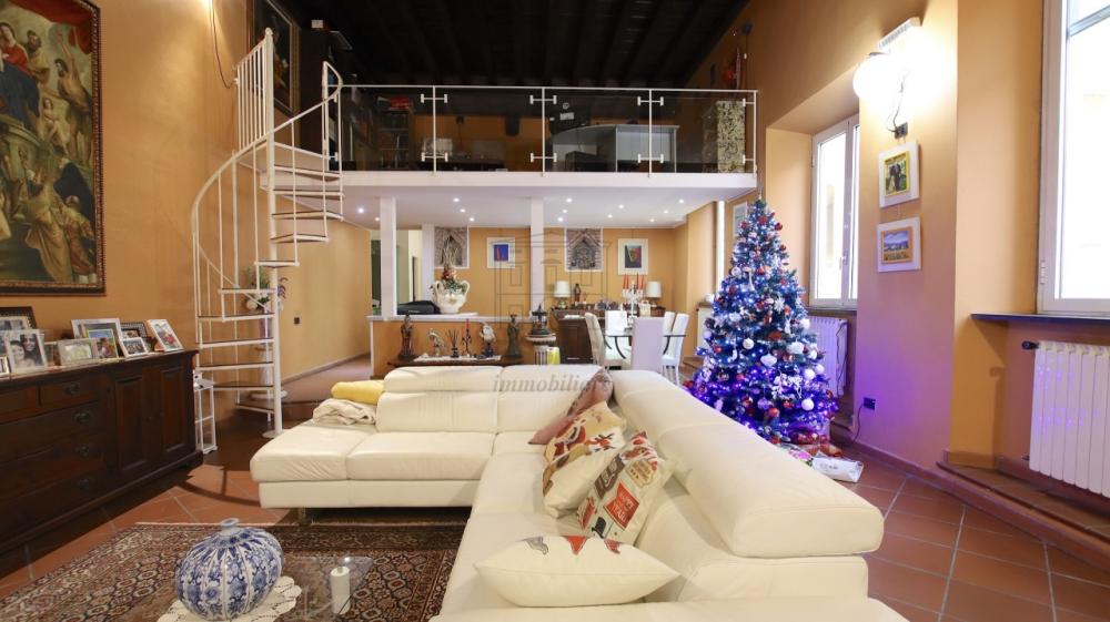 appartamento in vendita a Lucca in zona Centro Città