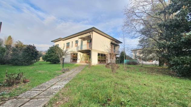 casa indipendente in vendita a Lucca in zona Zona San Concordio