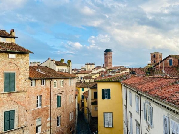 appartamento in vendita a Lucca in zona Centro Città