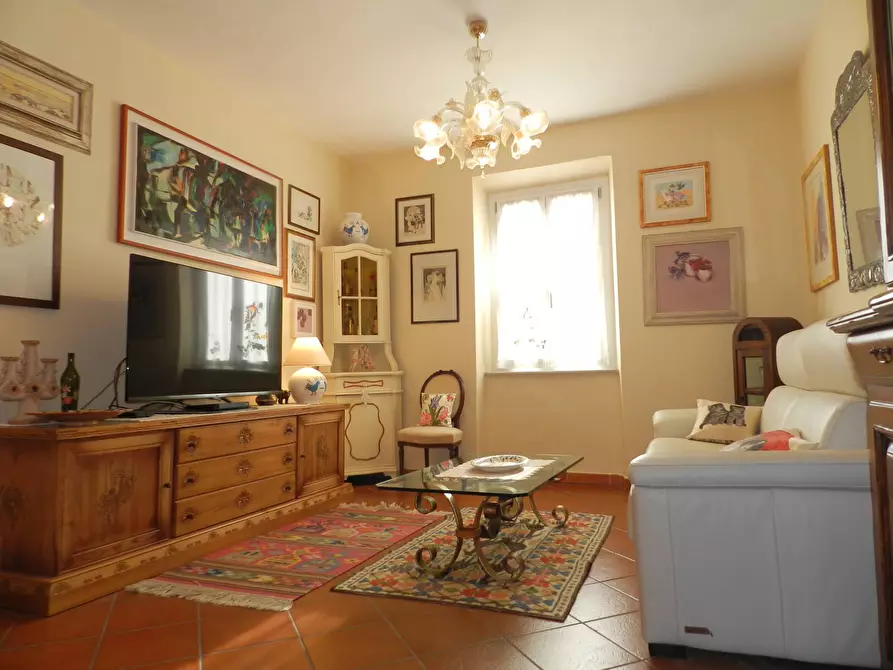 casa indipendente in vendita a Lucca in zona Centro Città