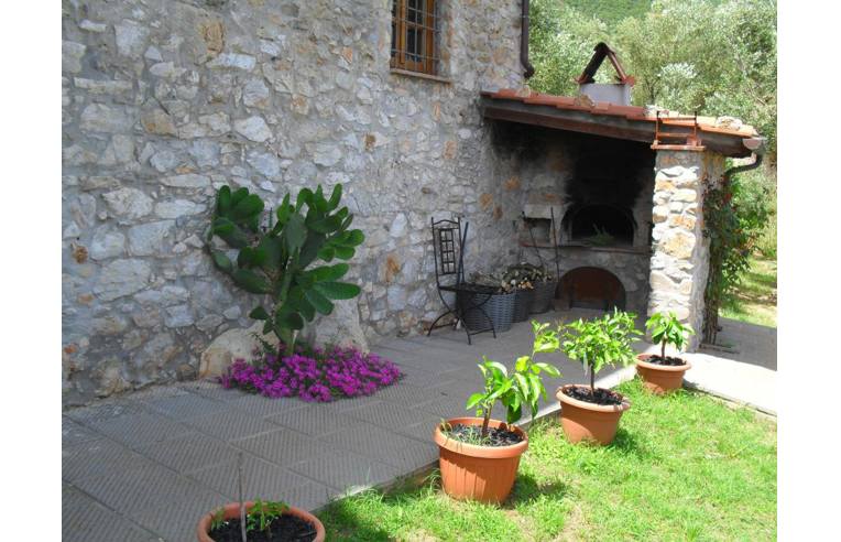casa indipendente in vendita a Lucca in zona Santa Maria del Giudice
