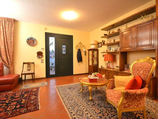 casa indipendente in vendita a Lucca in zona zona San Vito