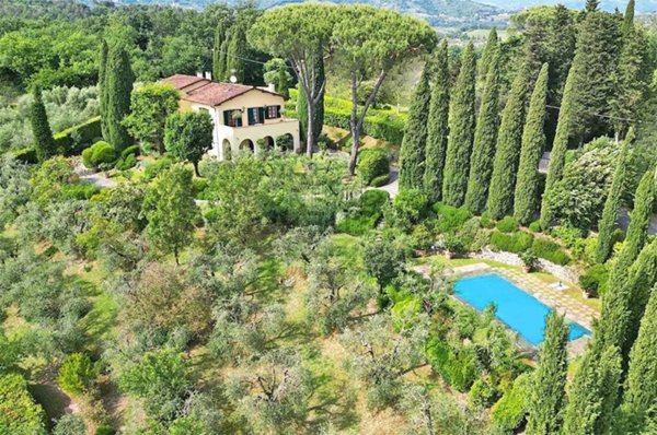 villa in vendita a Lucca in zona Pieve Santo Stefano