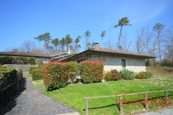 casa indipendente in vendita a Lucca in zona Maggiano