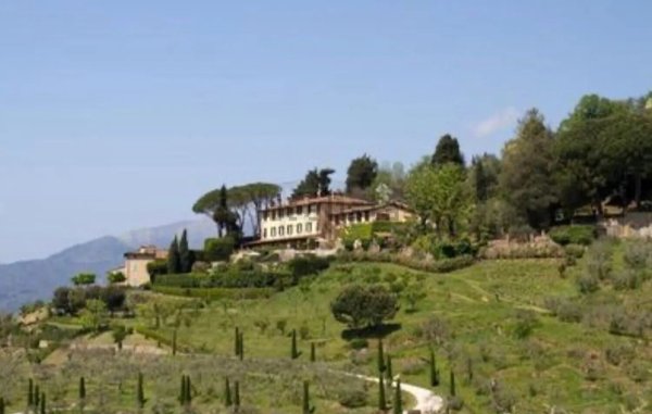 villa in vendita a Lucca in zona Monte San Quirico