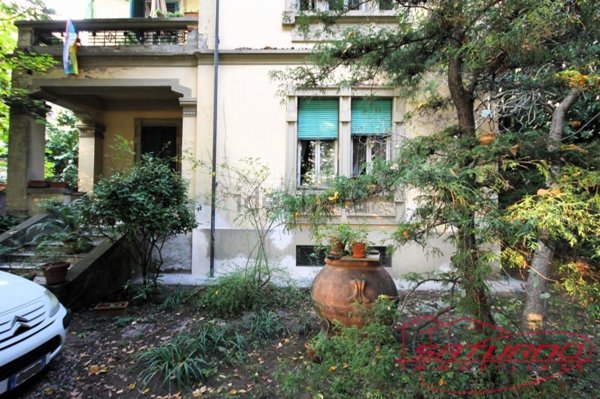 casa indipendente in vendita a Lucca in zona zona San Marco