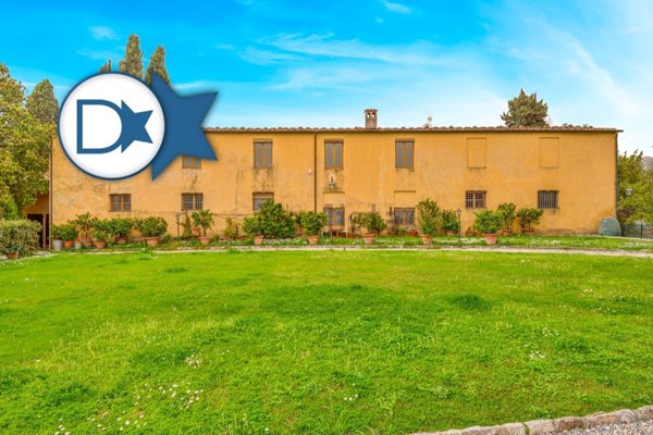 casa indipendente in vendita a Lucca