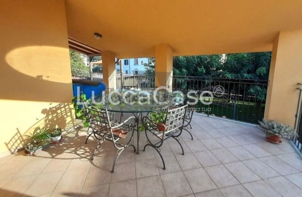 casa indipendente in vendita a Lucca in zona Zona San Concordio