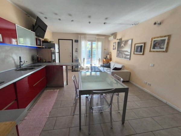 casa indipendente in vendita a Lucca in zona Zona San Concordio