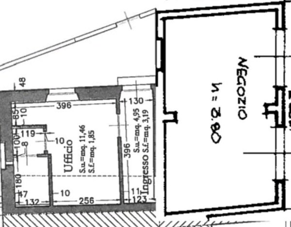 negozio in vendita a Lucca in zona Centro Città