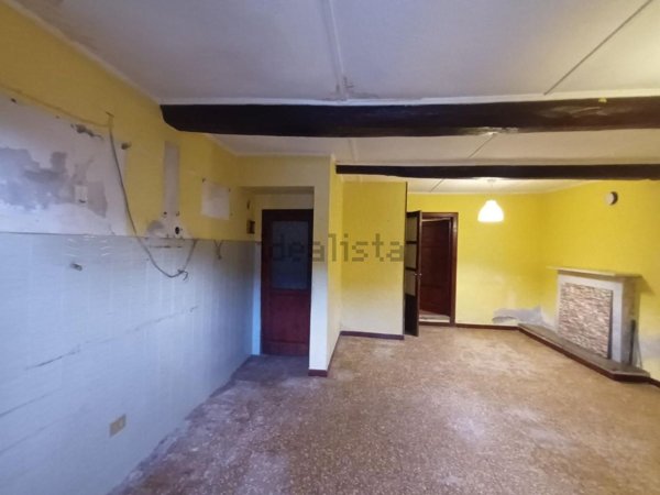 casa indipendente in vendita a Lucca in zona Maggiano