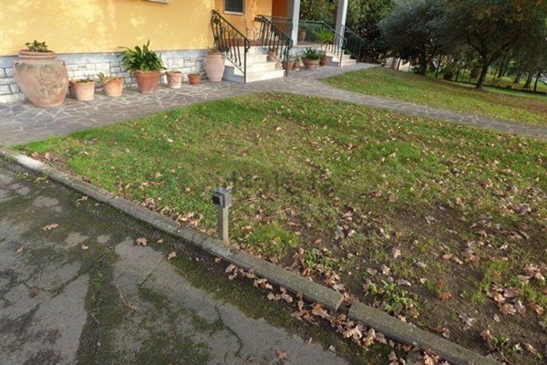 casa indipendente in vendita a Lucca in zona Sant'Alessio