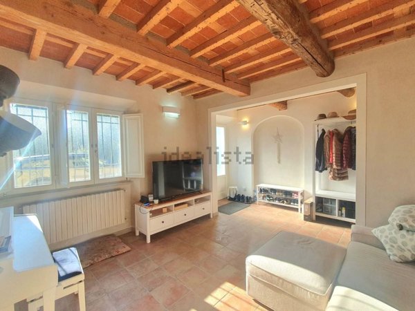 casa indipendente in vendita a Lucca in zona Maggiano