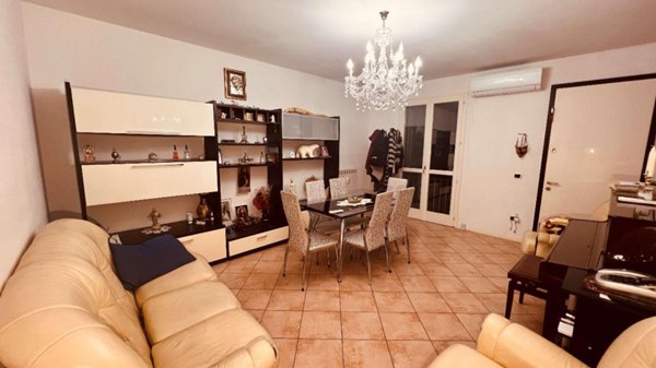 casa indipendente in vendita a Lucca in zona zona San Filippo