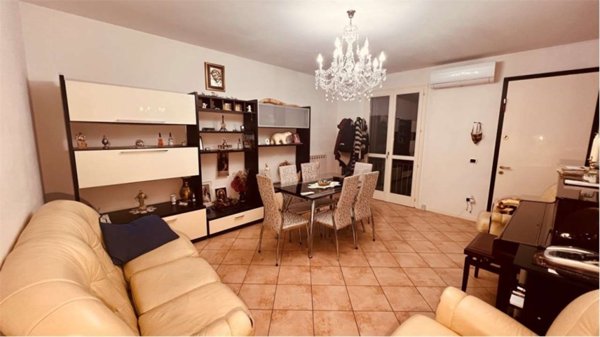 casa indipendente in vendita a Lucca in zona zona San Filippo