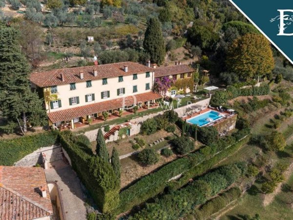 villa in vendita a Lucca in zona Monte San Quirico