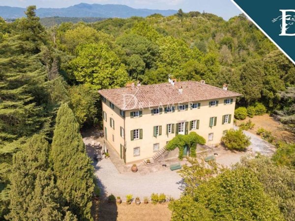 villa in vendita a Lucca in zona Pieve Santo Stefano
