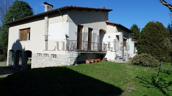 casa indipendente in vendita a Lucca in zona Ponte a Moriano