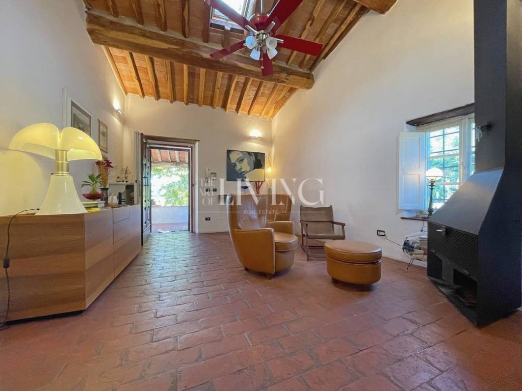 casa indipendente in vendita a Lucca in zona Monte San Quirico