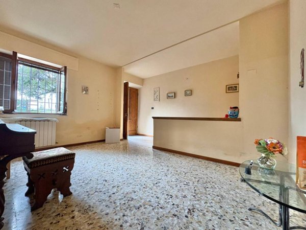 casa indipendente in vendita a Lucca in zona San Pietro a Vico