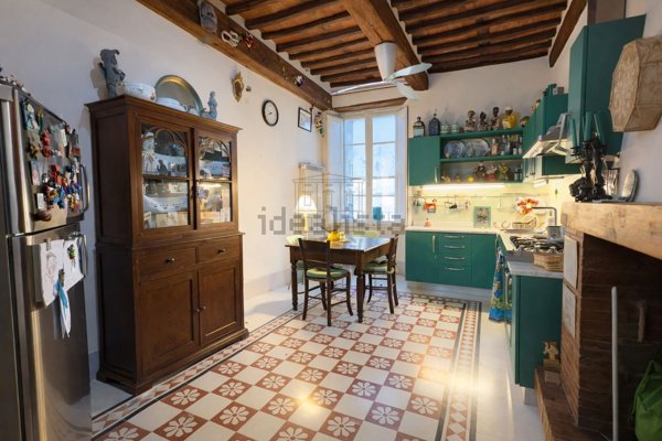 appartamento in vendita a Lucca in zona Centro Città