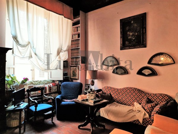 appartamento in vendita a Lucca in zona Centro Città