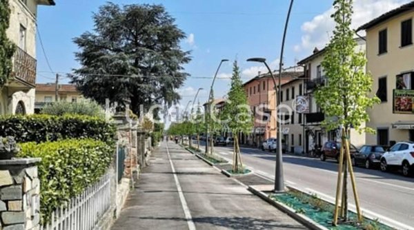 ufficio in vendita a Lucca in zona Sant'Anna