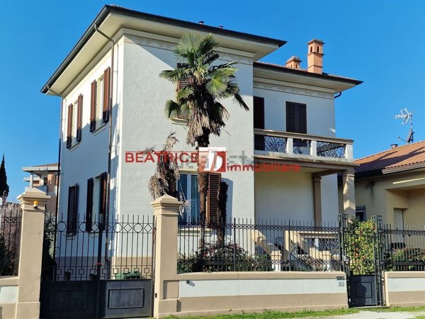 casa indipendente in vendita a Lucca in zona Sant'Anna