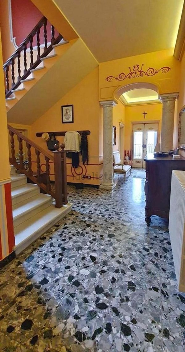 casa indipendente in vendita a Lucca in zona Sant'Anna