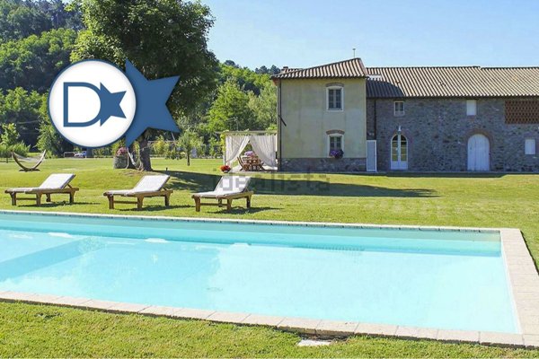 casa indipendente in vendita a Lucca in zona Maggiano