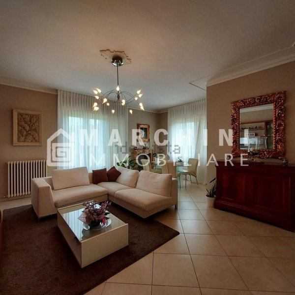 casa indipendente in vendita a Lucca in zona Sant'Alessio